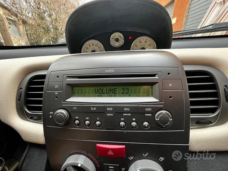 Usata Lancia Ypsilon 60 CV (44 kW) 2005 Utilitaria