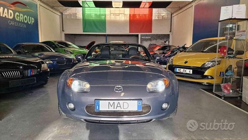 Usata Mazda MX5 High 160 CV (117 kW) 2006 Grigio Cabrio