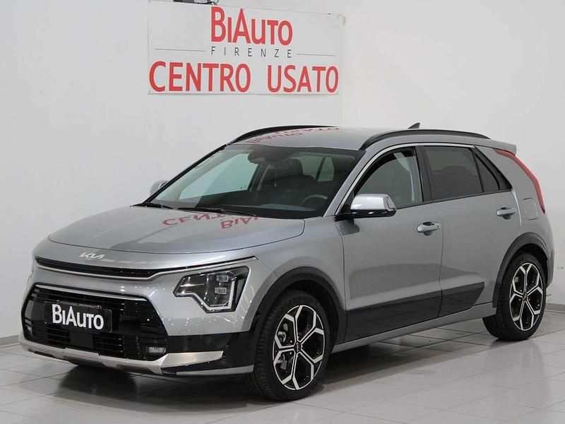 Grigio Usata 2024 Kia Niro SUV | 31.500 € (Buon prezzo) - Immagine 1/4