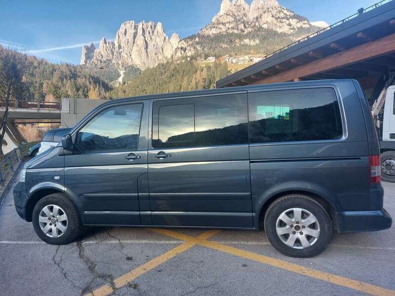 Usato 2005 VW Multivan 2.5 Diesel 131 CV (12.800 €)