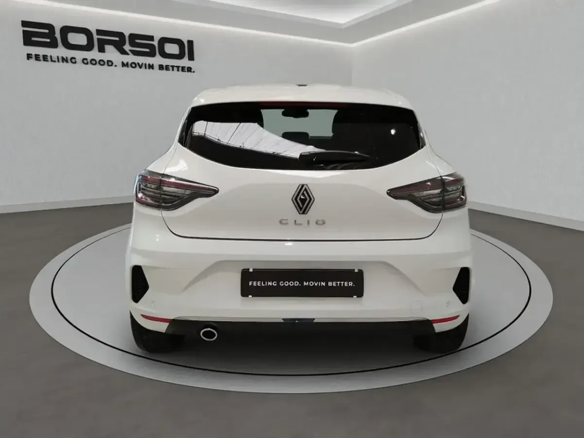 Używany Renault Clio V Techno 91 KM (66 kW) 2024 Biały Sedan/Limuzyna
