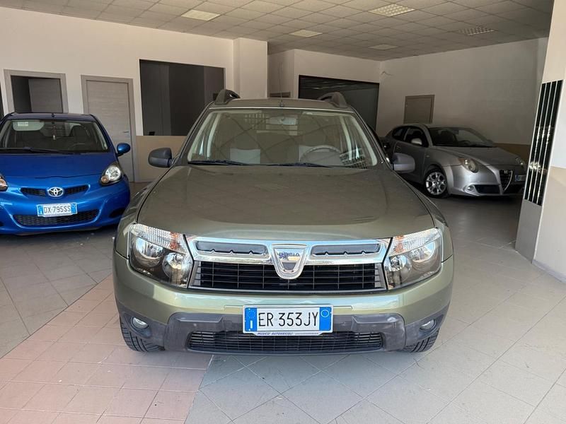 Usata Dacia Duster Lauréate 110 CV (80 kW) 2013 Verde SUV