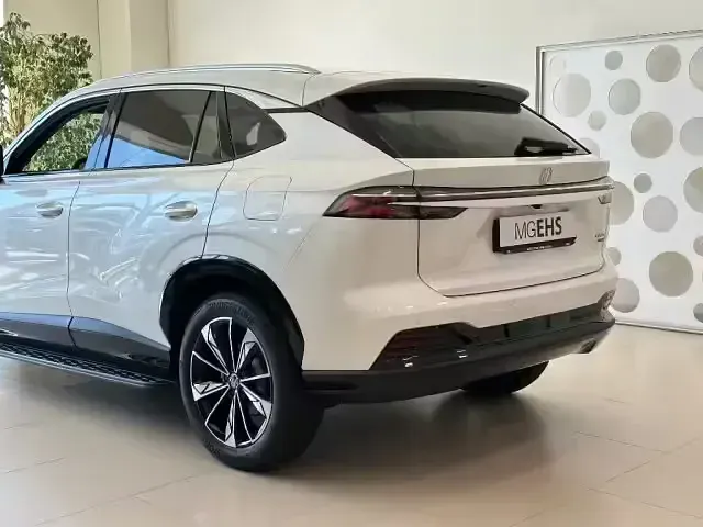 Nuova MG HS Luxury 142 CV (104 kW) 2026 Bianco SUV