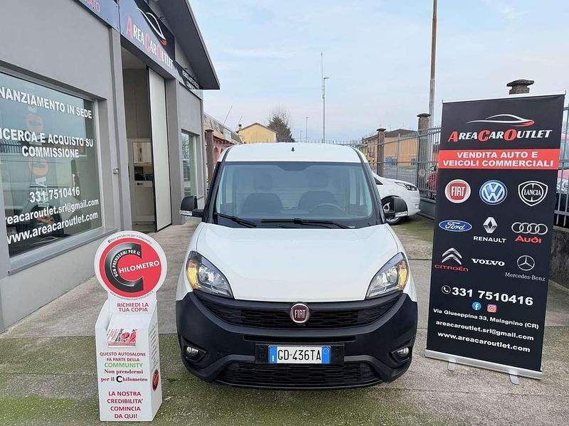 Usata Fiat Doblò 95 CV (69 kW) 2021 Bianco Monovolume