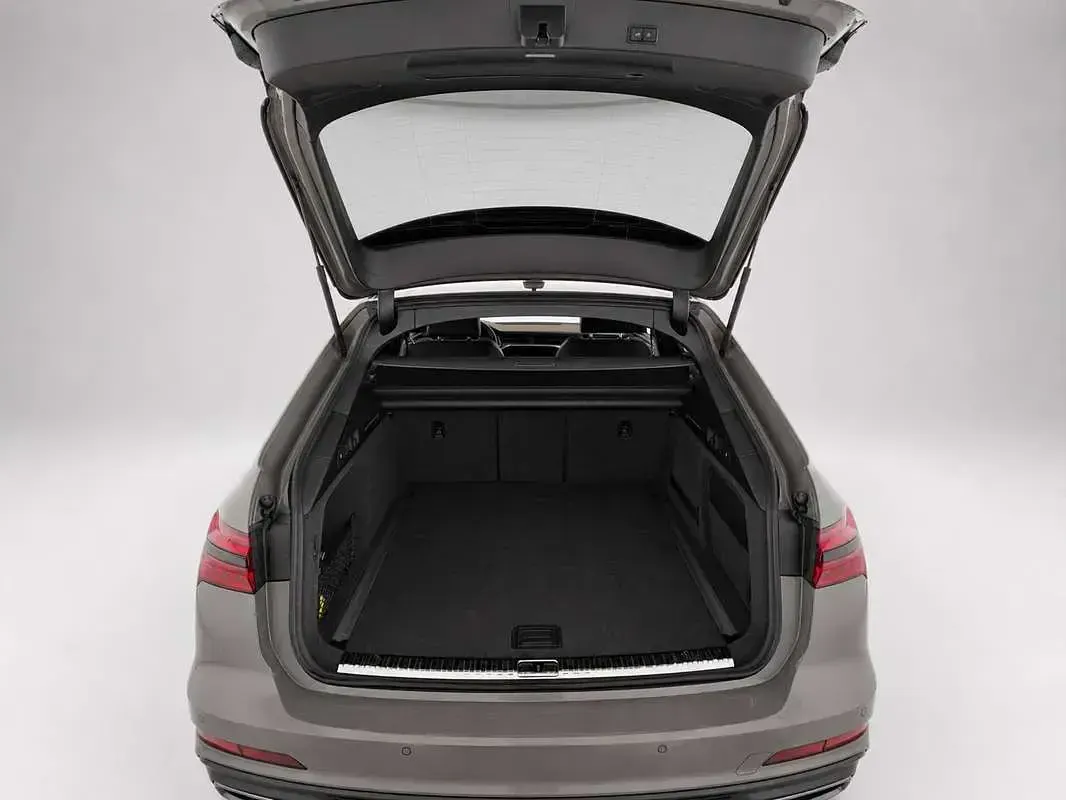 Usata Audi A6 S-Line 204 CV (150 kW) 2023 Grigio Station wagon
