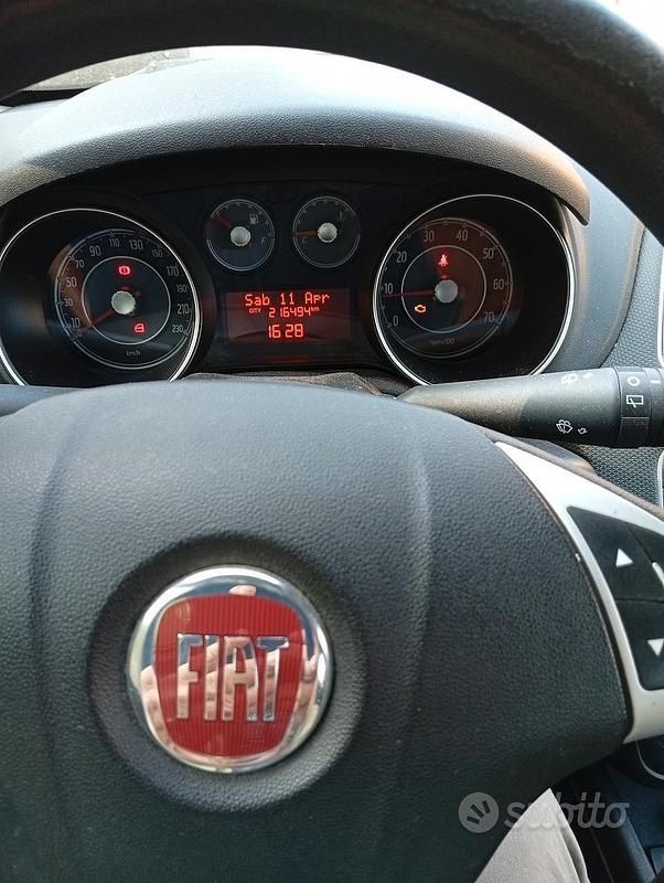 Usata Fiat Punto 75 CV (55 kW) 2013 Bianco Utilitaria