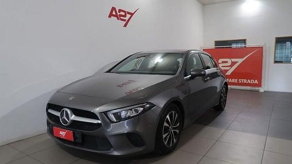 Grigio scuro Usata 2022 Mercedes A180 Business Due volumi | 22.900 € (Buon prezzo) - Immagine 1/4