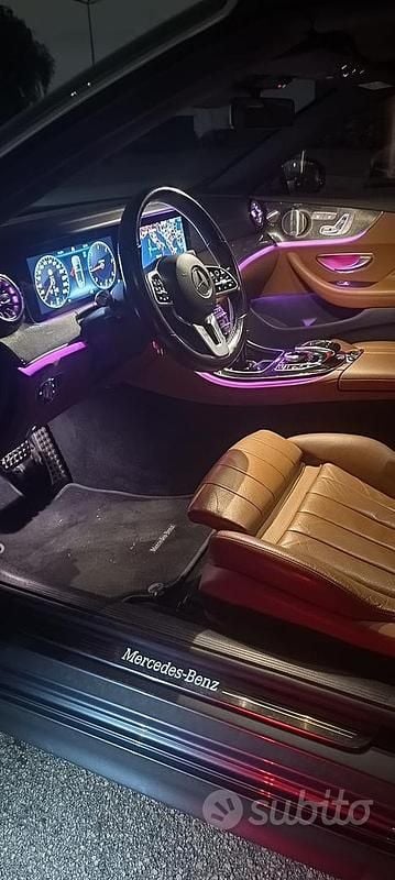 Usata Mercedes E300 AMG 2019 Grigio Cabrio