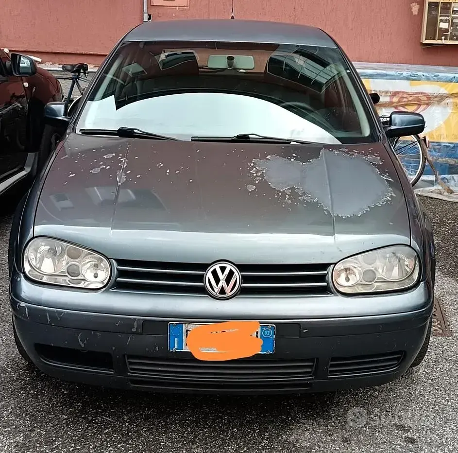 Usata VW Golf 101 CV (74 kW) 2002 Grigio Coupé