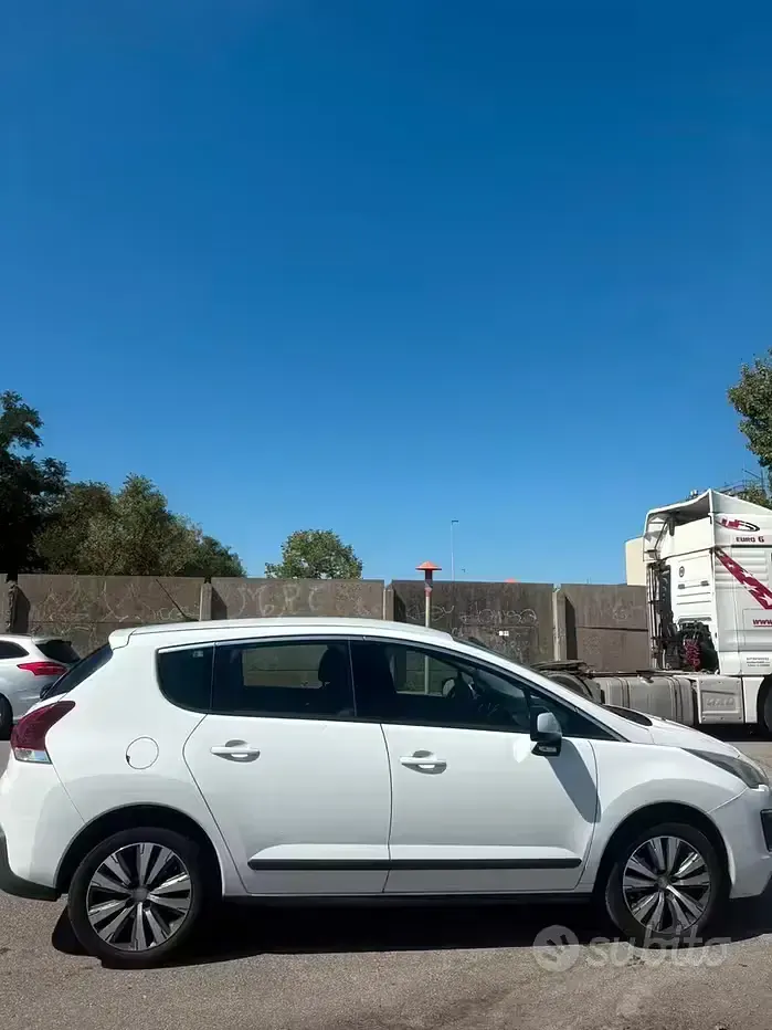 Usata Peugeot 3008 2016 Bianco SUV