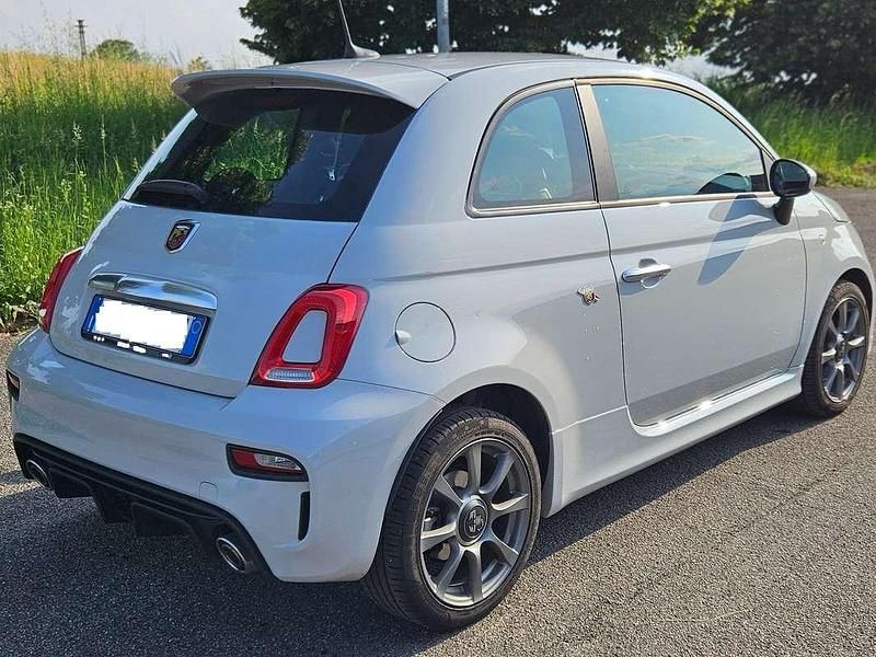 Usata 2022 Abarth 595 Due volumi | 19.500 € (Buon prezzo) - Immagine 1/4