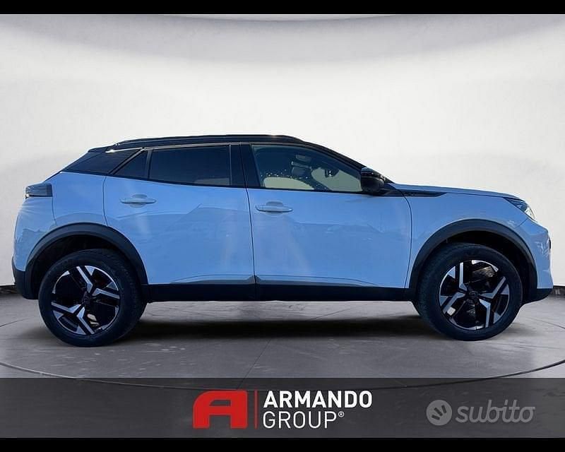 Usata Peugeot 2008 GT 131 CV (96 kW) 2024 Bianco SUV