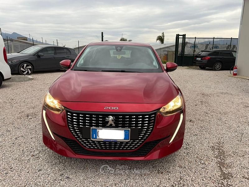 Usata Peugeot 208 75 CV (55 kW) 2021 Rosso Utilitaria