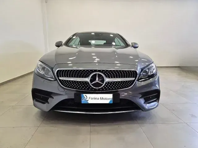 Usata Mercedes E220 AMG Line Premium 194 CV (142 kW) 2017 Grigio Coupé