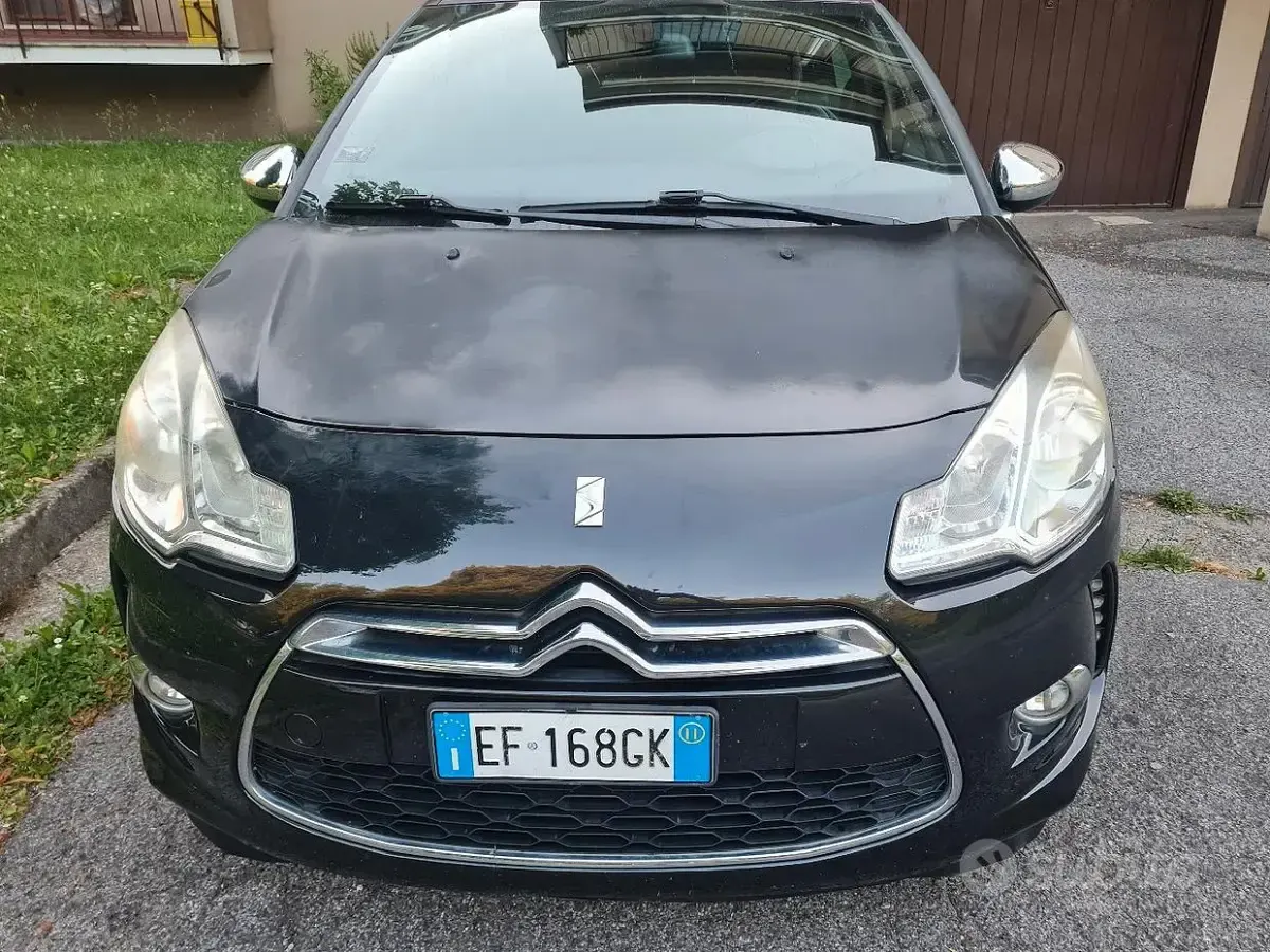 Usata Citroën DS3 95 CV (69 kW) 2011 Nero Utilitaria
