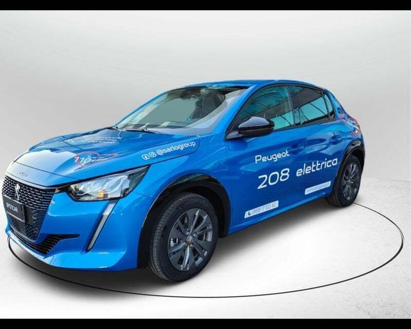 Usata Peugeot e-208 Allure 56 kW (77 CV) 2023 Blu vertigo Utilitaria