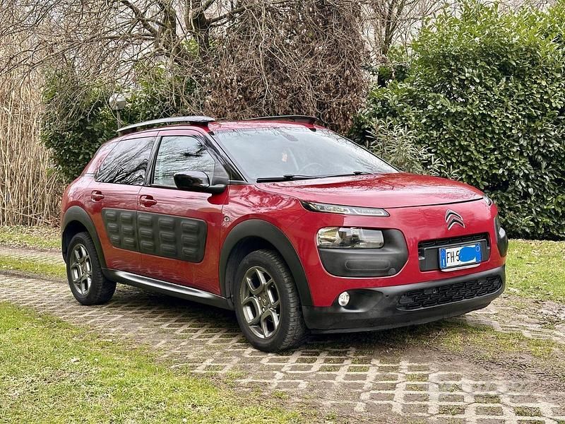 Usata Citroën C4 Cactus 100 CV (73 kW) 2017 Utilitaria