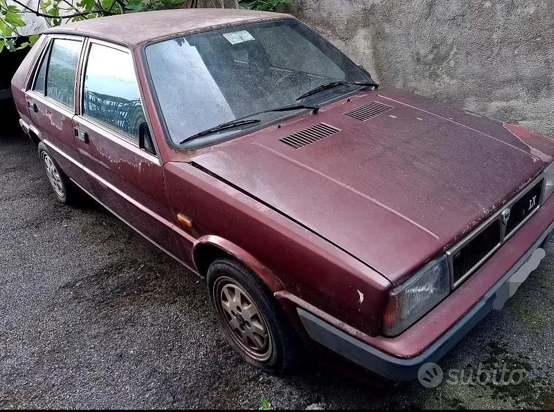 Usata Lancia Delta 78 CV (57 kW) 1988 Rosso Utilitaria