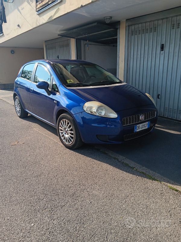 Usata Fiat Grande Punto 75 CV (55 kW) 2008 Blu Utilitaria