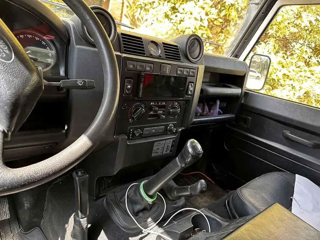Usata Land Rover Defender S 122 CV (89 kW) 2009 SUV