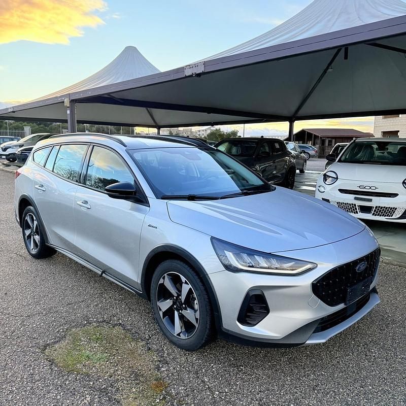 Usata Ford Focus Active 115 CV (84 kW) 2023 Argento Station wagon