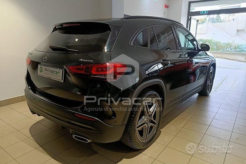 Gebraucht Mercedes GLA200 163 PS (119 kW) 2022 Schwarz SUV