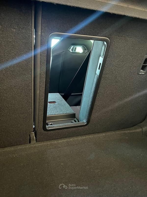 Usata Cupra Leon 150 CV (110 kW) 2024 Grigio Berlina