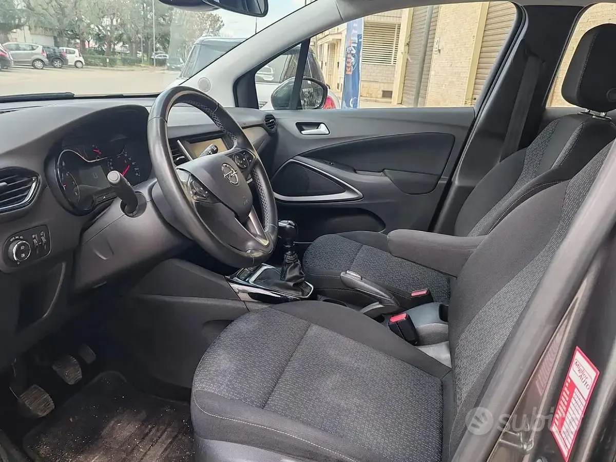 Usata Opel Crossland X Ultimate 110 CV (80 kW) 2021 Grigio SUV