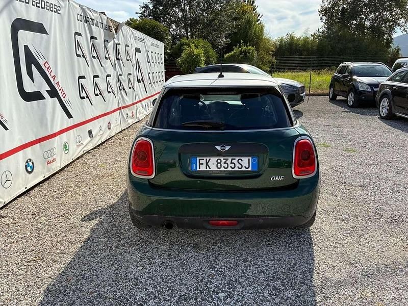 Usata Mini ONE 75 CV (55 kW) 2017 Verde Utilitaria