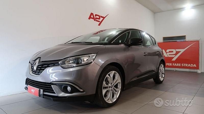 Usata Renault Scénic IV 120 CV (88 kW) 2019 Grigio scuro Monovolume
