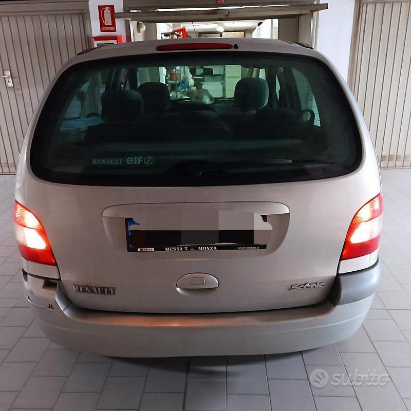 Usata Renault Scénic 2002 Grigio Monovolume