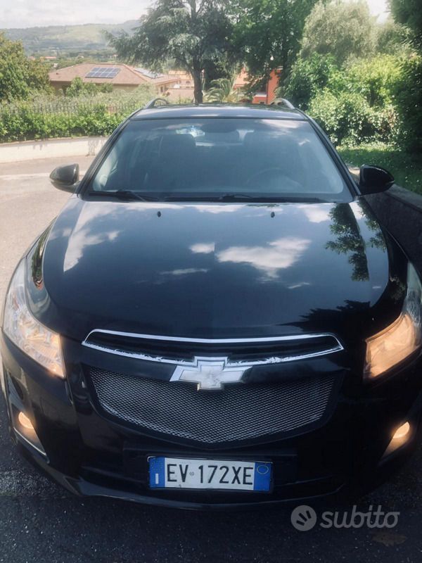 Nero Usata 2014 Chevrolet Cruze LTZ Station wagon | 3800 € (Buon prezzo) - Immagine 1/4