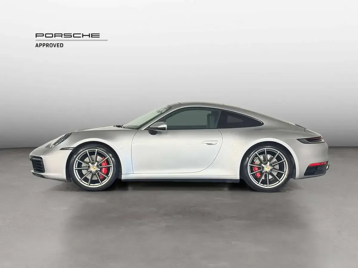 Usata Porsche 992 450 CV (330 kW) 2021 Argento gt Coupé