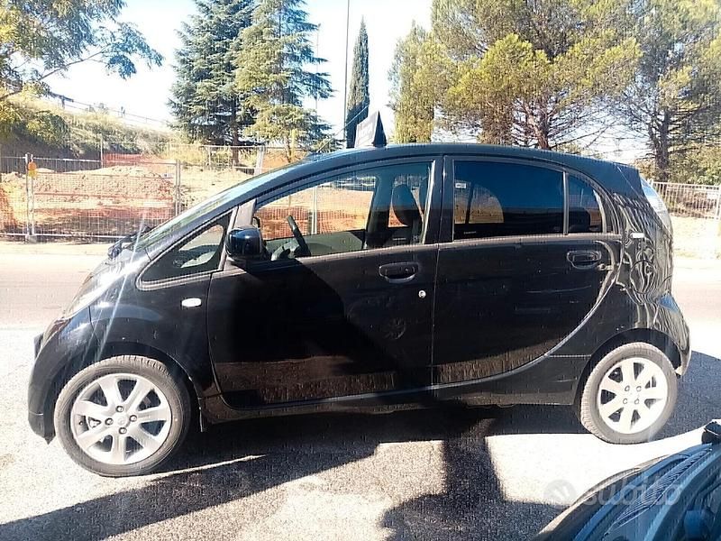 Usata Citroën C-zero Seduction 35 kW (48 CV) 2012 Nero Utilitaria