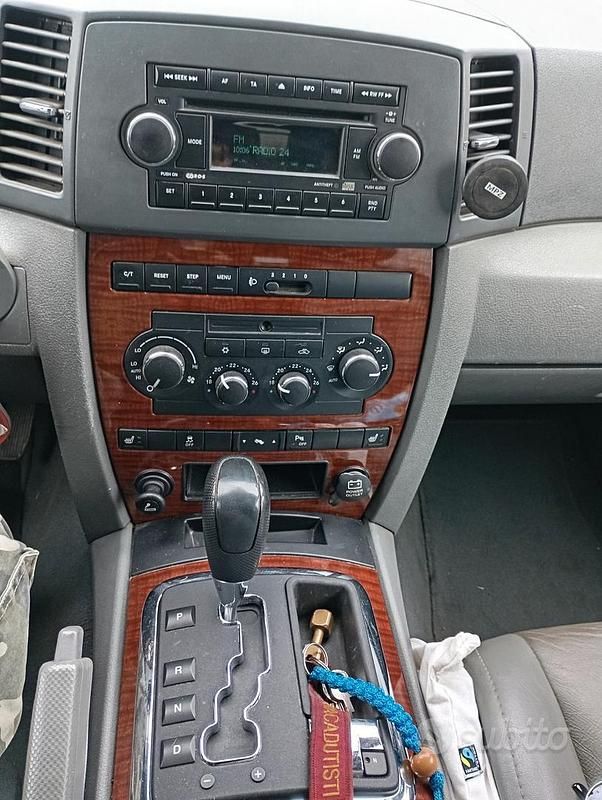 Usata Jeep Grand Cherokee Limited 2006 Grigio SUV