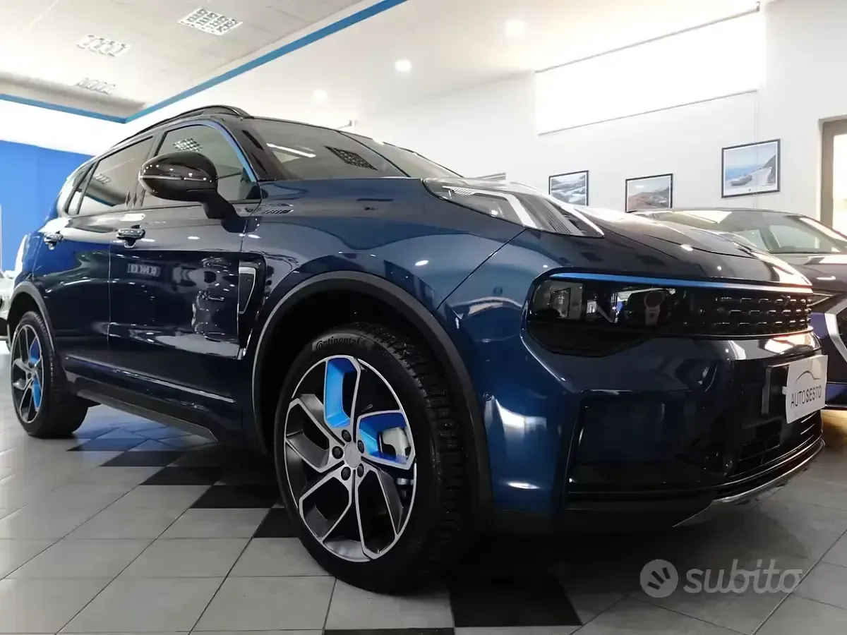 Usata Lynk & Co 01 261 CV (191 kW) 2023 Blu SUV