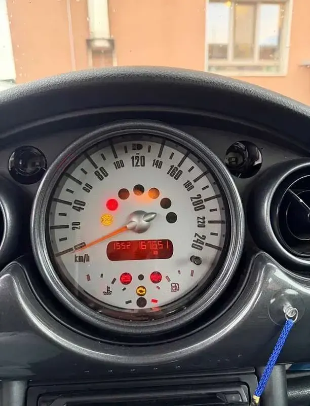 Usata Mini One D 75 CV (55 kW) 2005 Argento Utilitaria