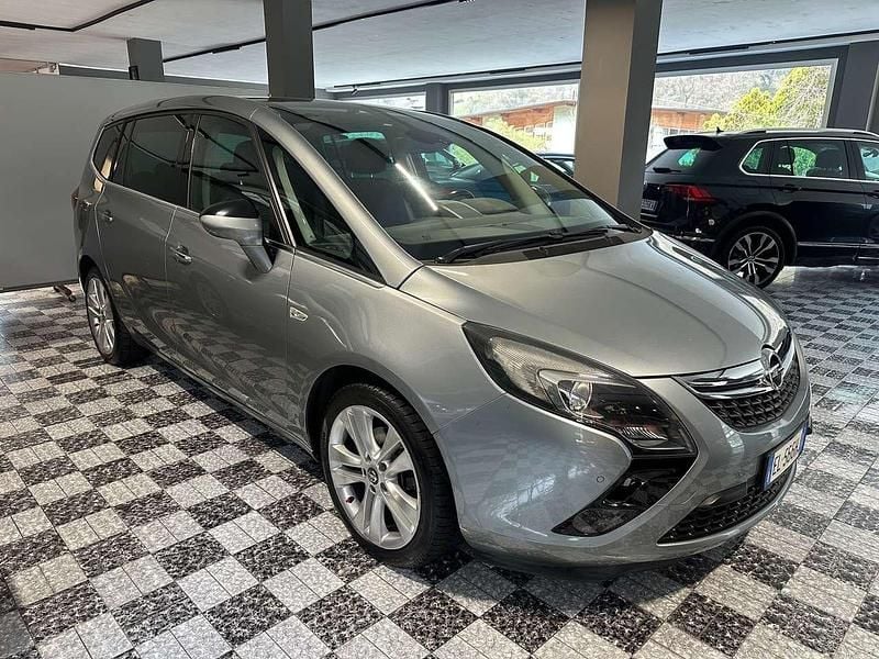 Usata Opel Zafira Tourer Cosmo 131 CV (96 kW) 2012 Other Monovolume