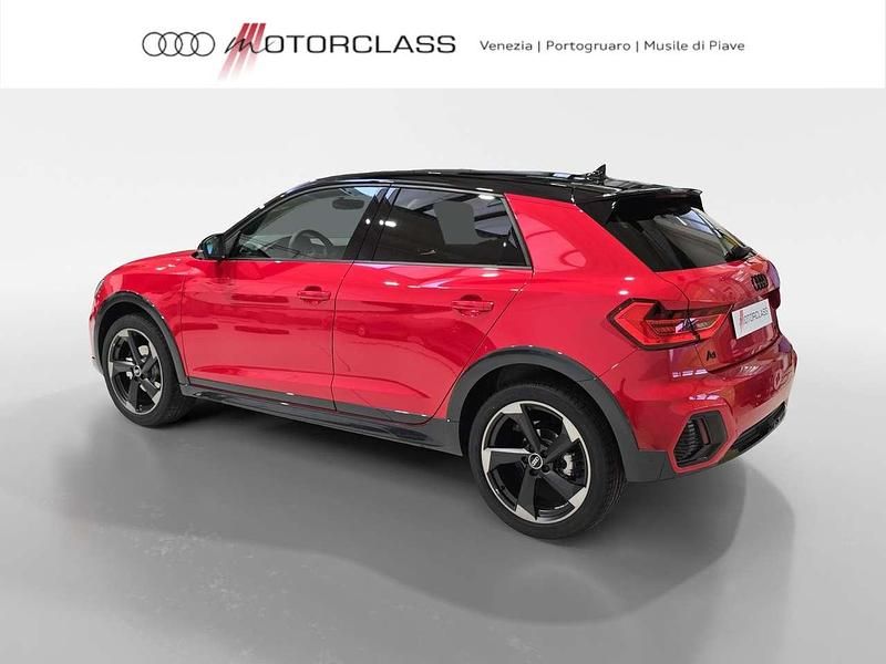 Nuova Audi A1 Ambiente 116 CV (85 kW) 2026 Rosso progressivo metallizzato SUV