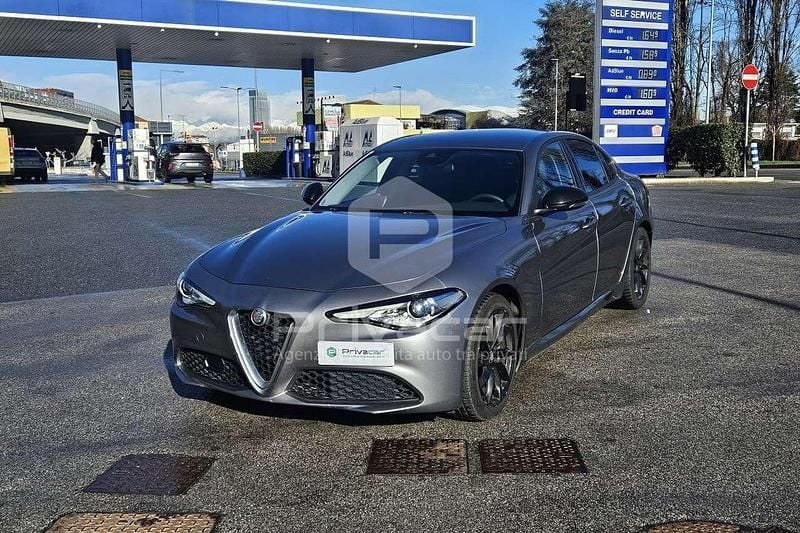 Usata Alfa Romeo Giulia Business 160 CV (117 kW) 2019 Grigio Berlina