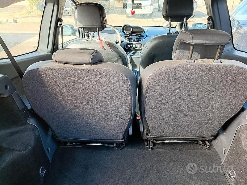 Usata Renault Twingo 2014 Blu Utilitaria