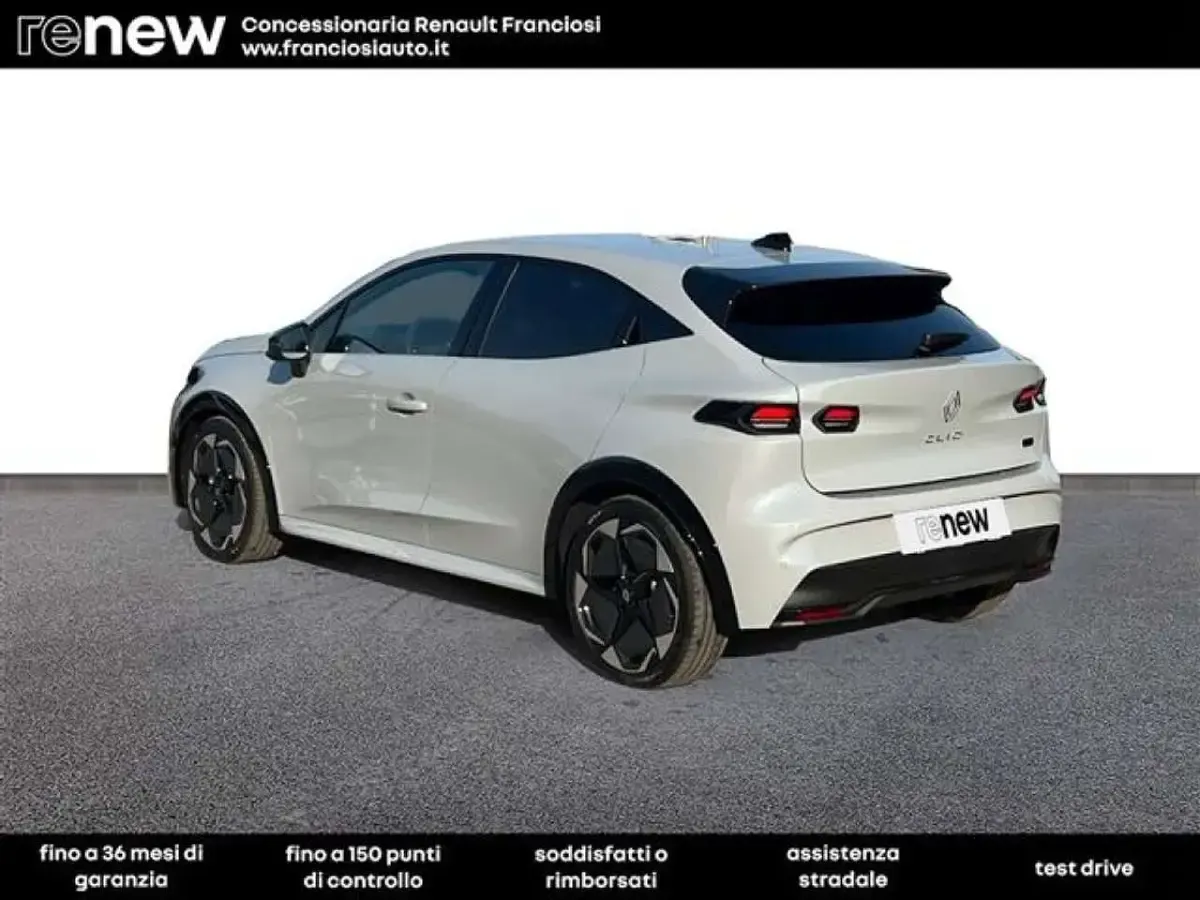 Usata Renault Clio Techno 160 CV (117 kW) 2025 Grigio Utilitaria