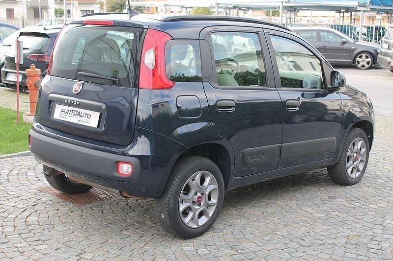 Usata Fiat Panda 4x4 S 86 CV (63 kW) 2017 Blu/azzurro Utilitaria