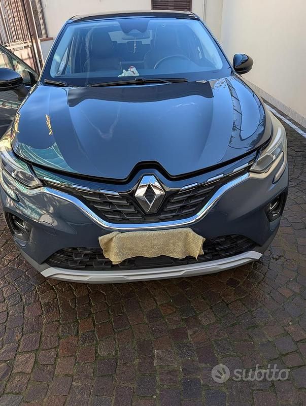 Blu Usata 2024 Renault Captur SUV | 18.950 € (Buon prezzo) - Immagine 1/4
