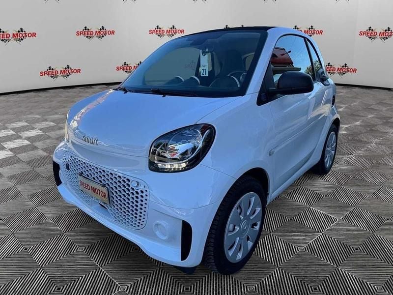 Usata Smart ForTwo Coupé 41 kW (56 CV) 2021 Bianco Utilitaria