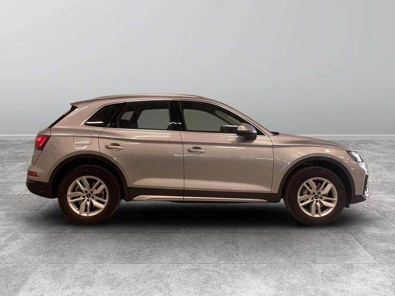 Usata Audi Q5 Advanced 299 CV (219 kW) 2022 Argento fioretto metallizzato SUV