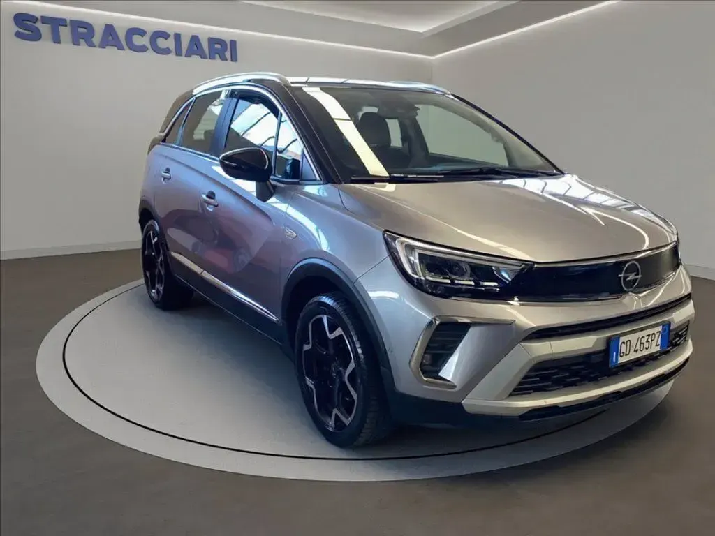 Usata Opel Crossland Ultimate 110 CV (80 kW) 2021 Argento metallizzato SUV