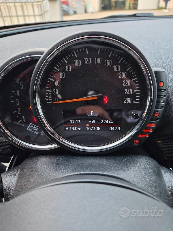 Usata Mini Cooper D Clubman 150 CV (110 kW) 2017 Giallo Station wagon