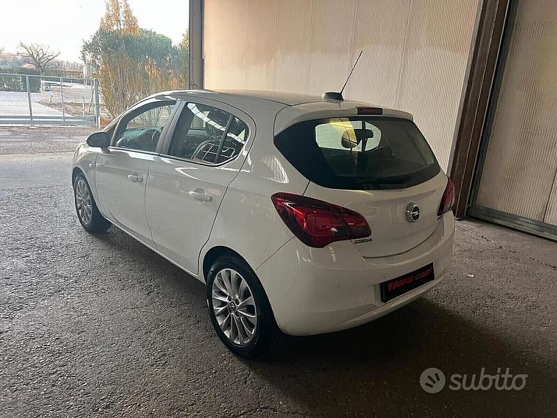 Usata Opel Corsa Innovation 95 CV (69 kW) 2018 Bianco Berlina