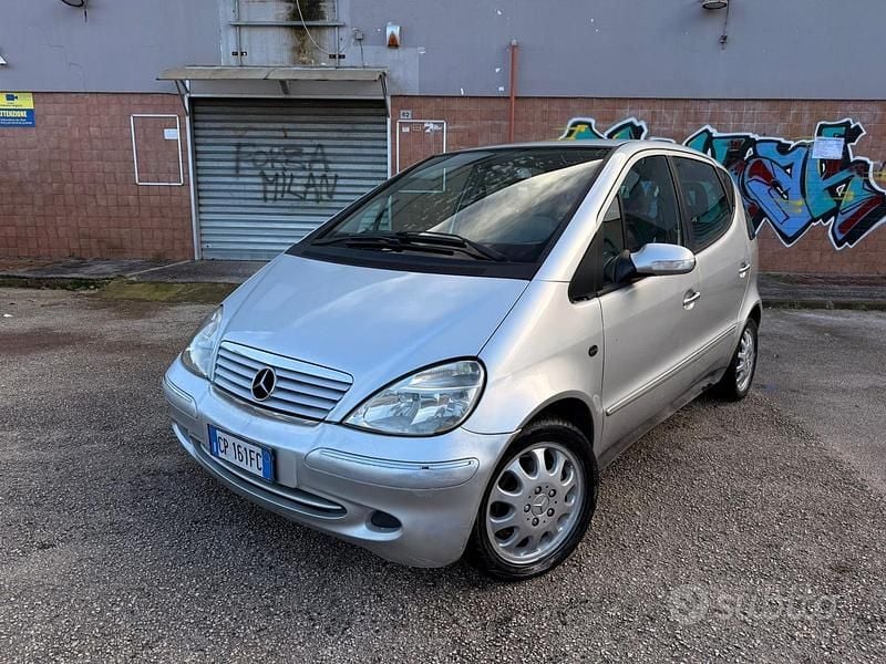 Grigio Usata 2004 Mercedes A170 Avantgarde Berlina | 799 € (Super prezzo) - Immagine 1/4